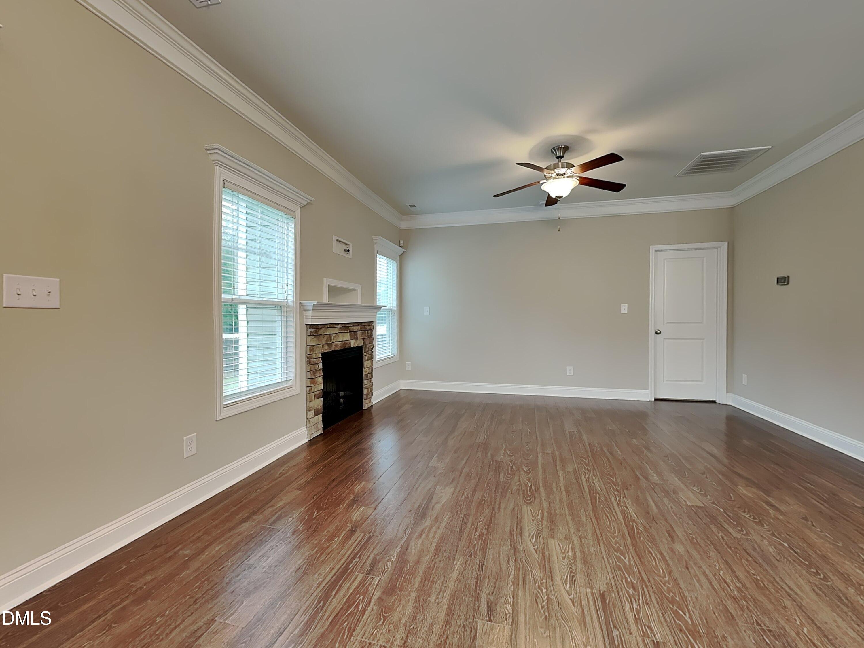 182 Rolling Oaks Lane