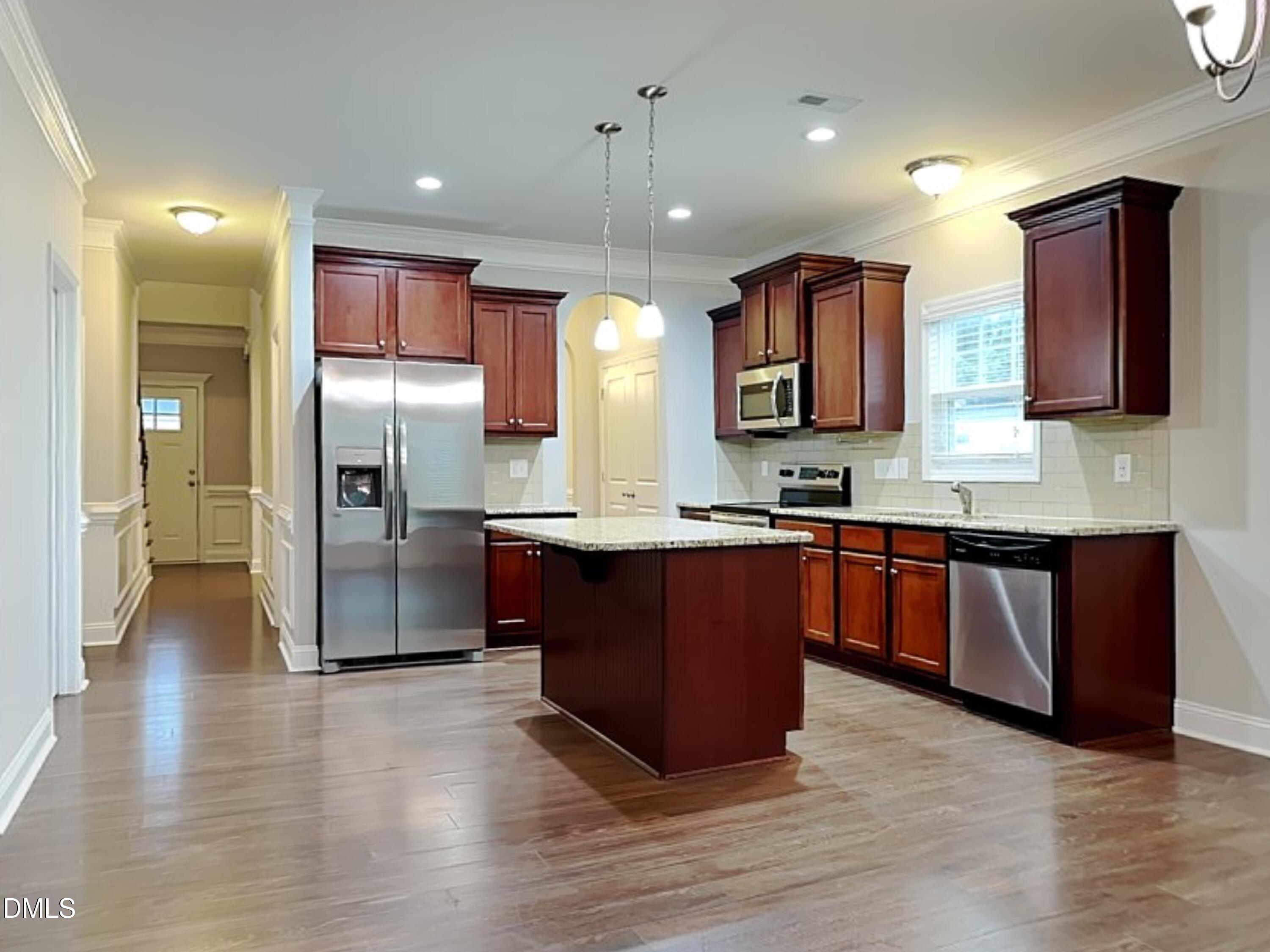 182 Rolling Oaks Lane