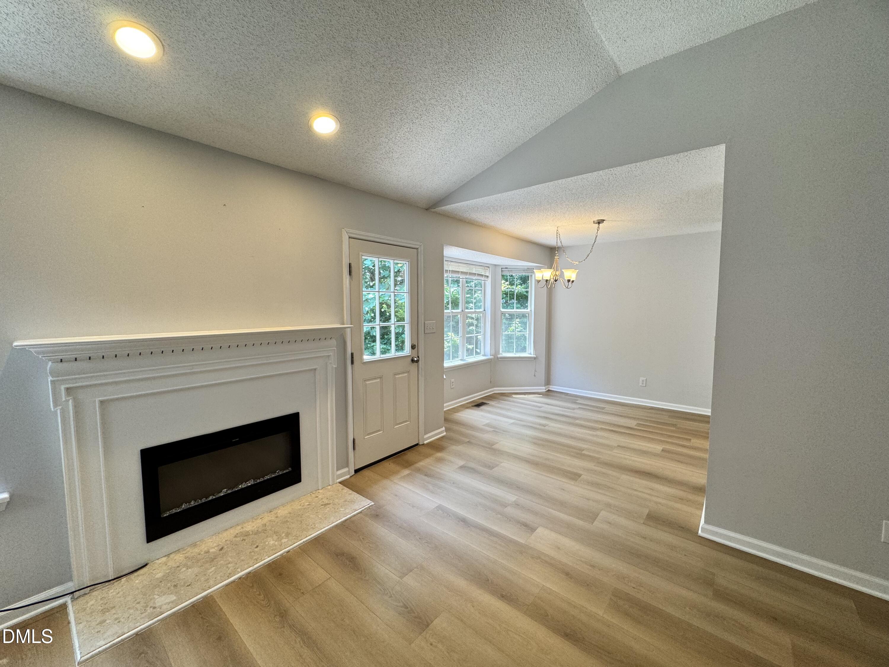 1004 Starkland Way