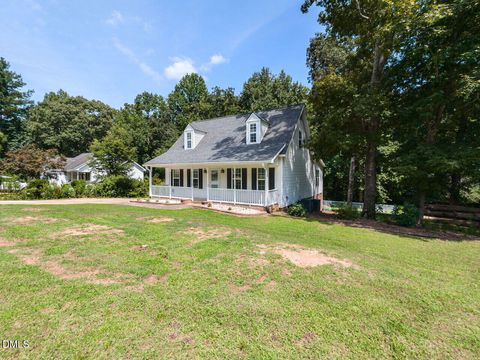 98 Starcroft Drive Fuquay Varina NC 27526