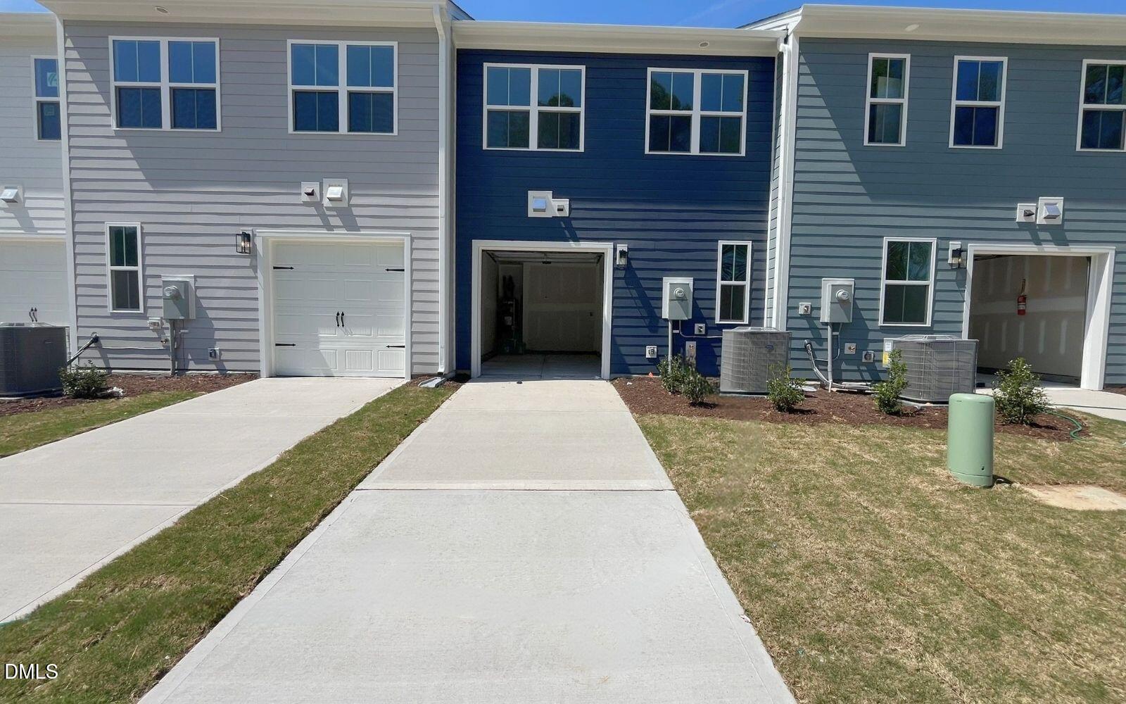 2430 Whitewing Lane