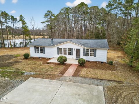 154 Hickory Tree Lane Angier NC 27501