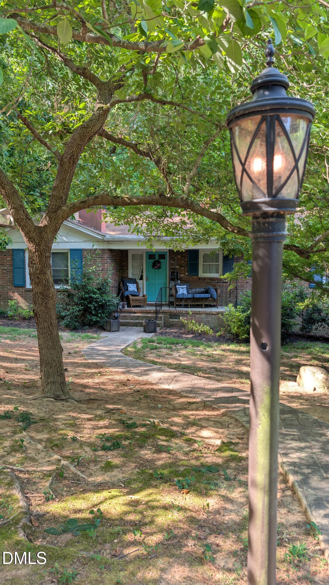 105 Lexington Road