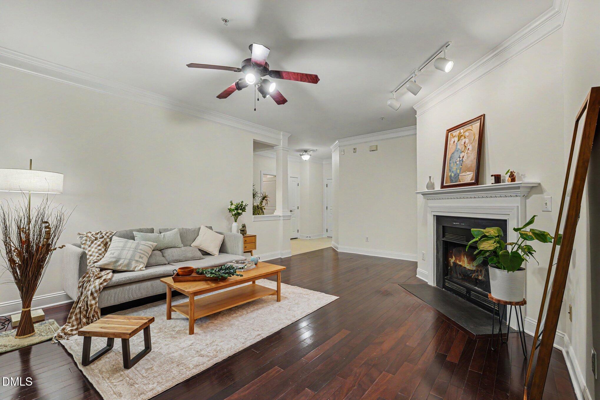 1013 Arborgate Circle