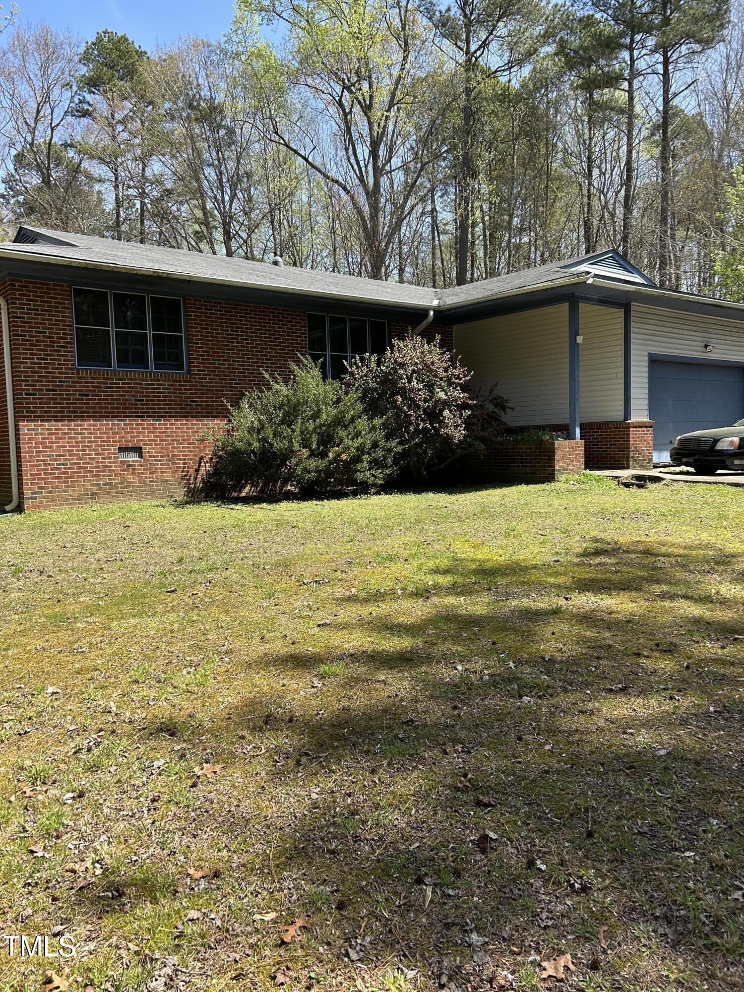 4001 W Antioch Drive