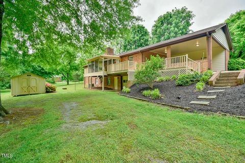 Single Family Residence in Chapel Hill NC 1401 Hatch Road.jpg