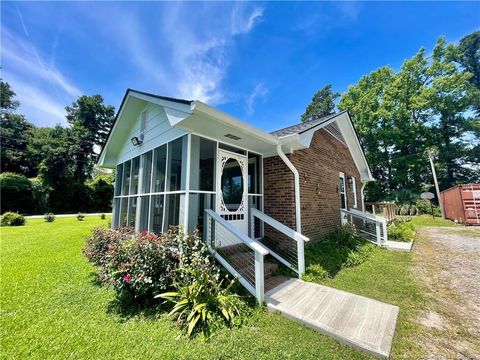 A home in Whiteville