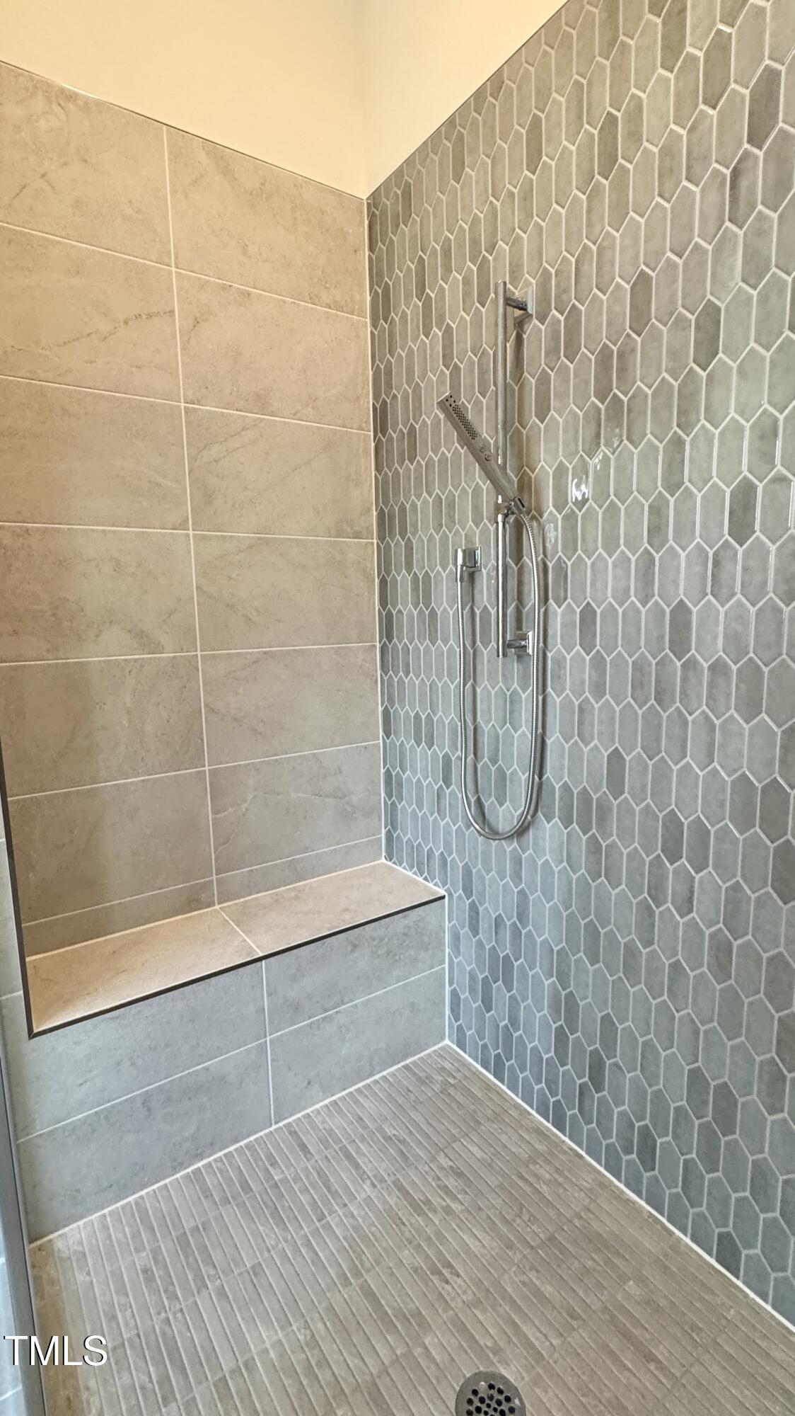2313 Abbeyhill Drive 3