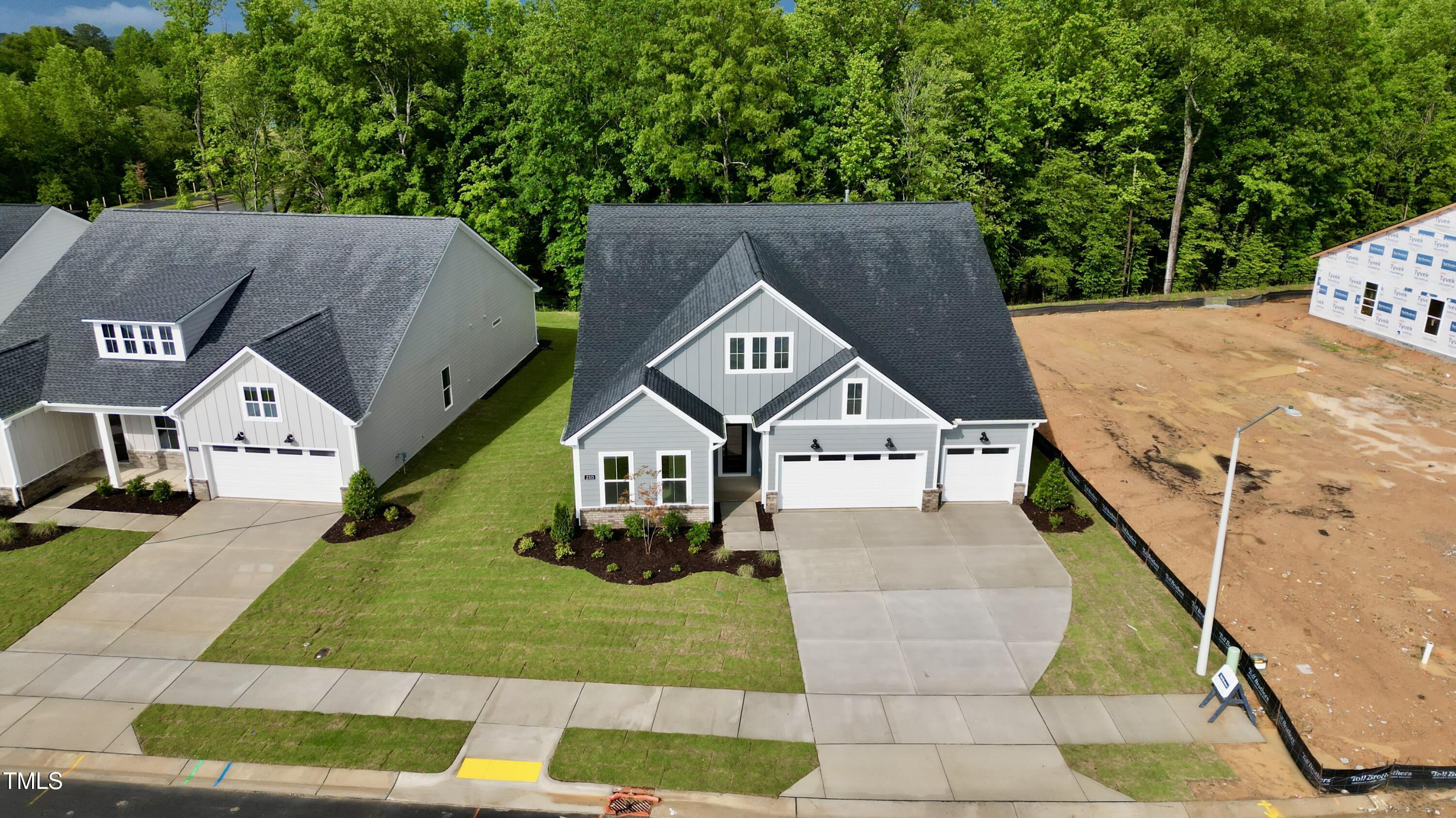 2313 Abbeyhill Drive 3