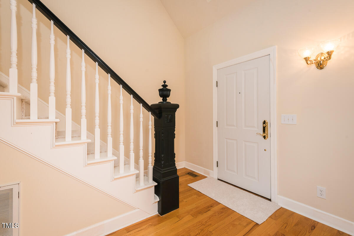 3356 Scarlet Oak Lane