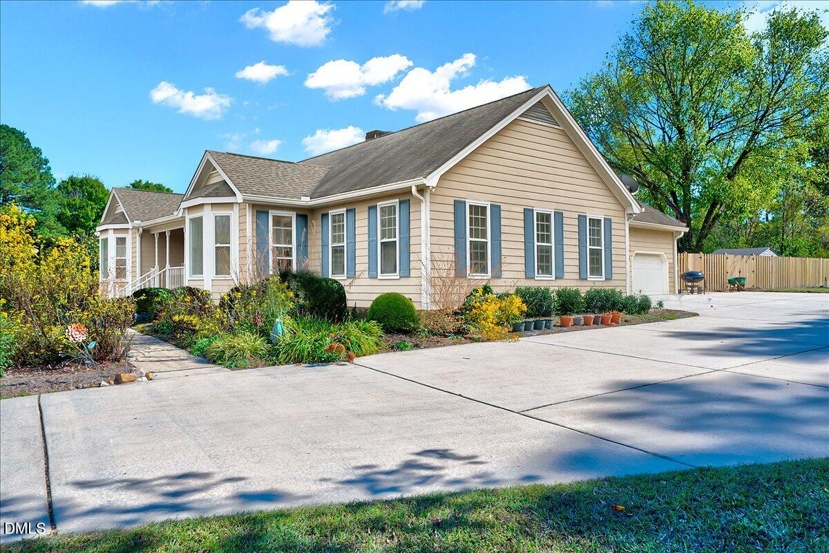 2805 Mary Marvin Trail