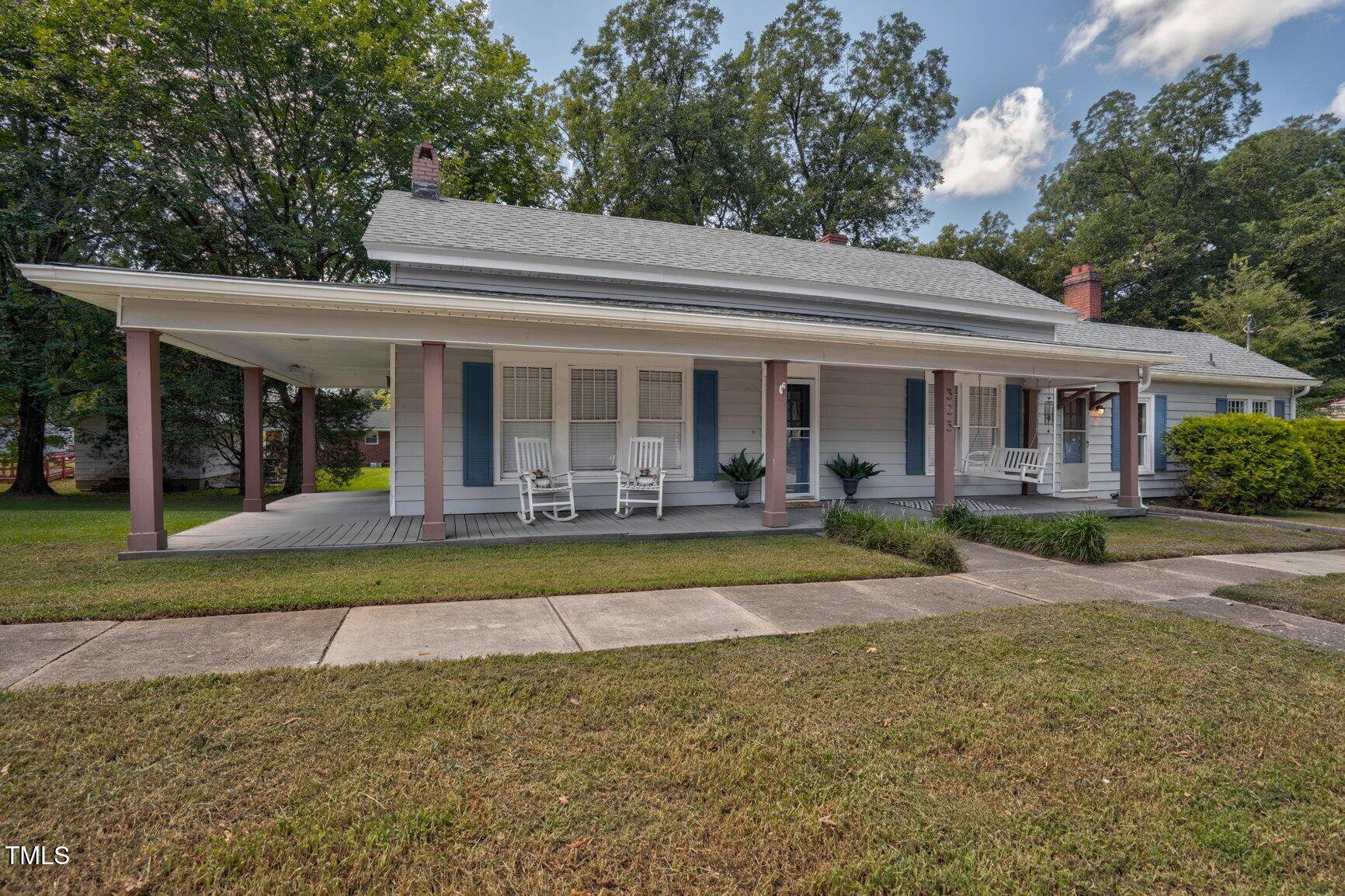 303 N Walnut Street