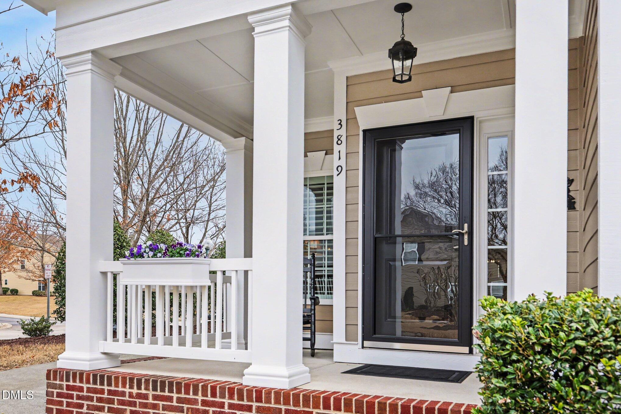 3819 Heritage Spring Circle