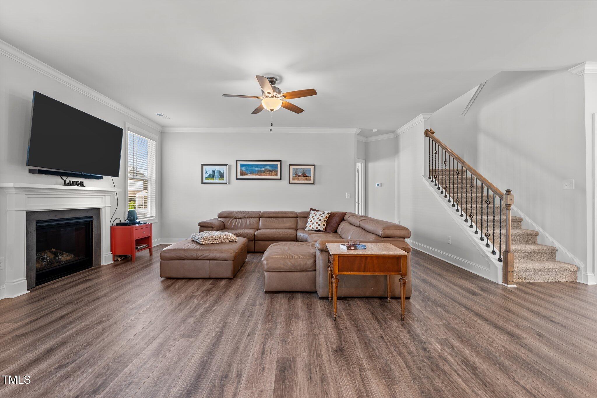 1320 Abington Drive