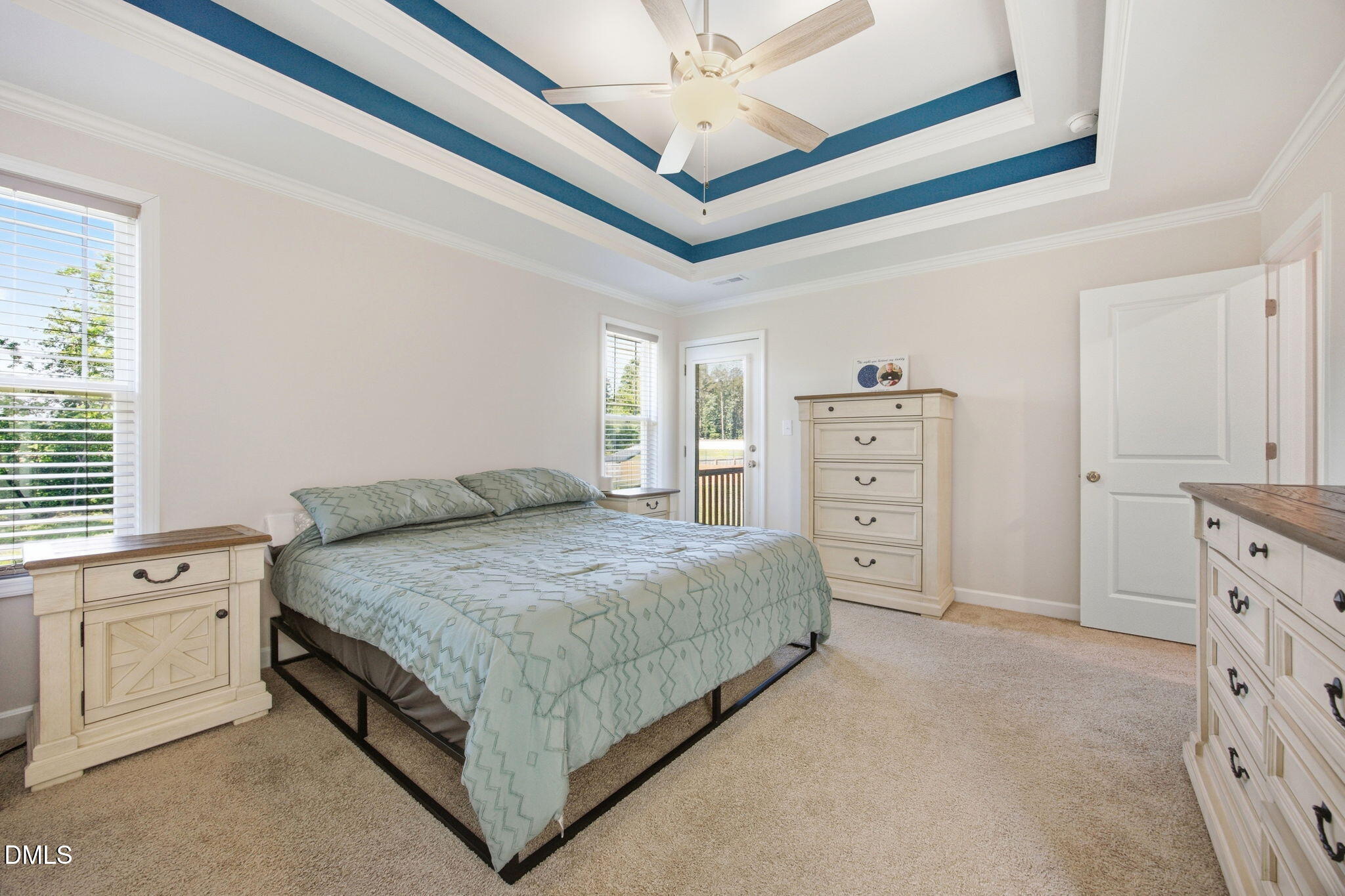 49 Golden View Place