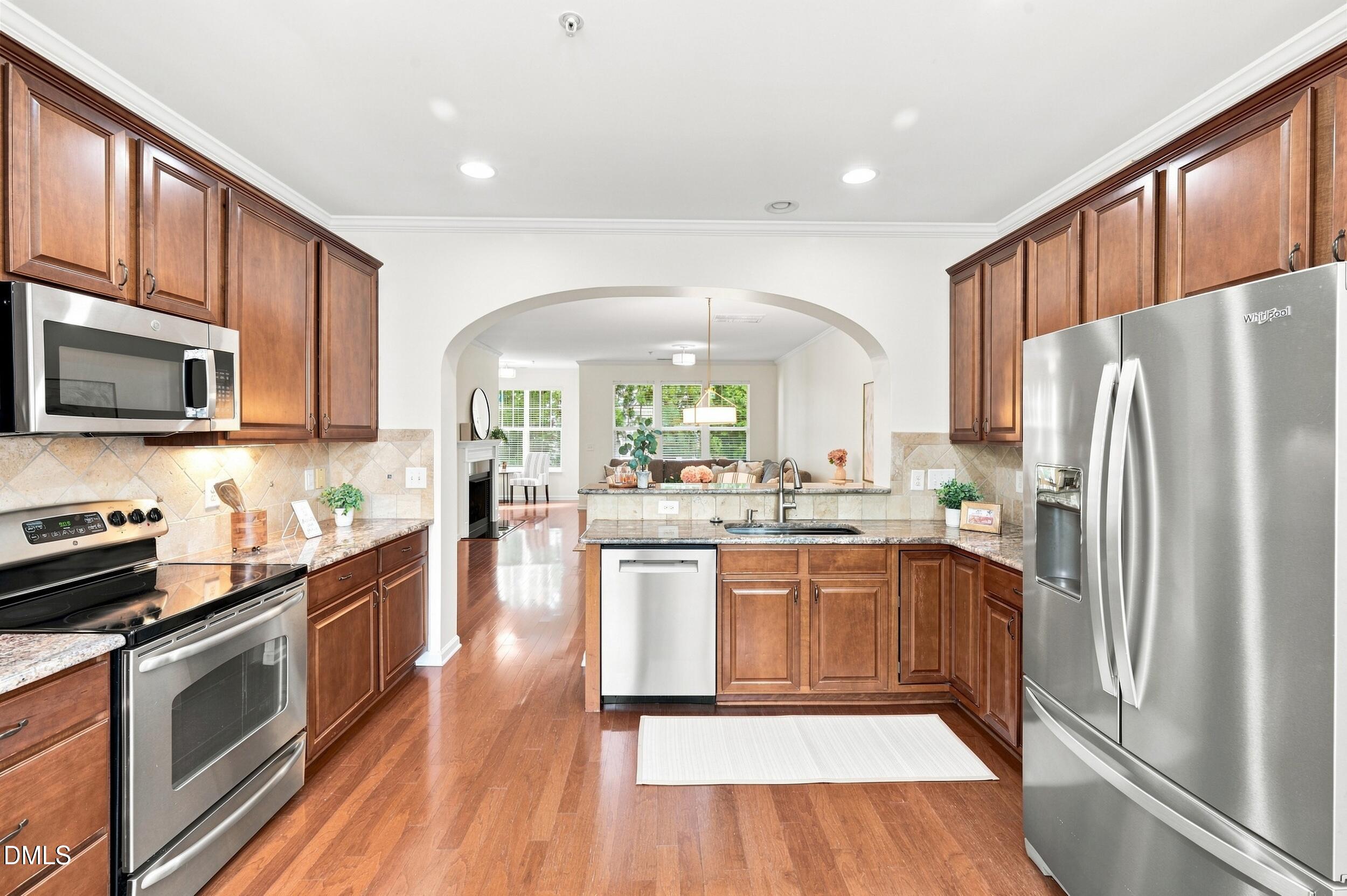 5918 Longeria Court