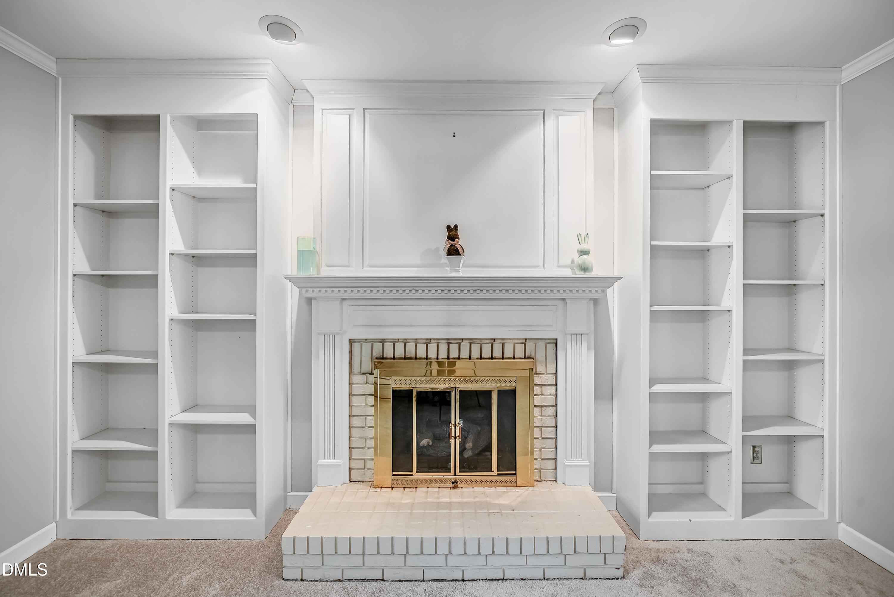 12204 Warwickshire Way