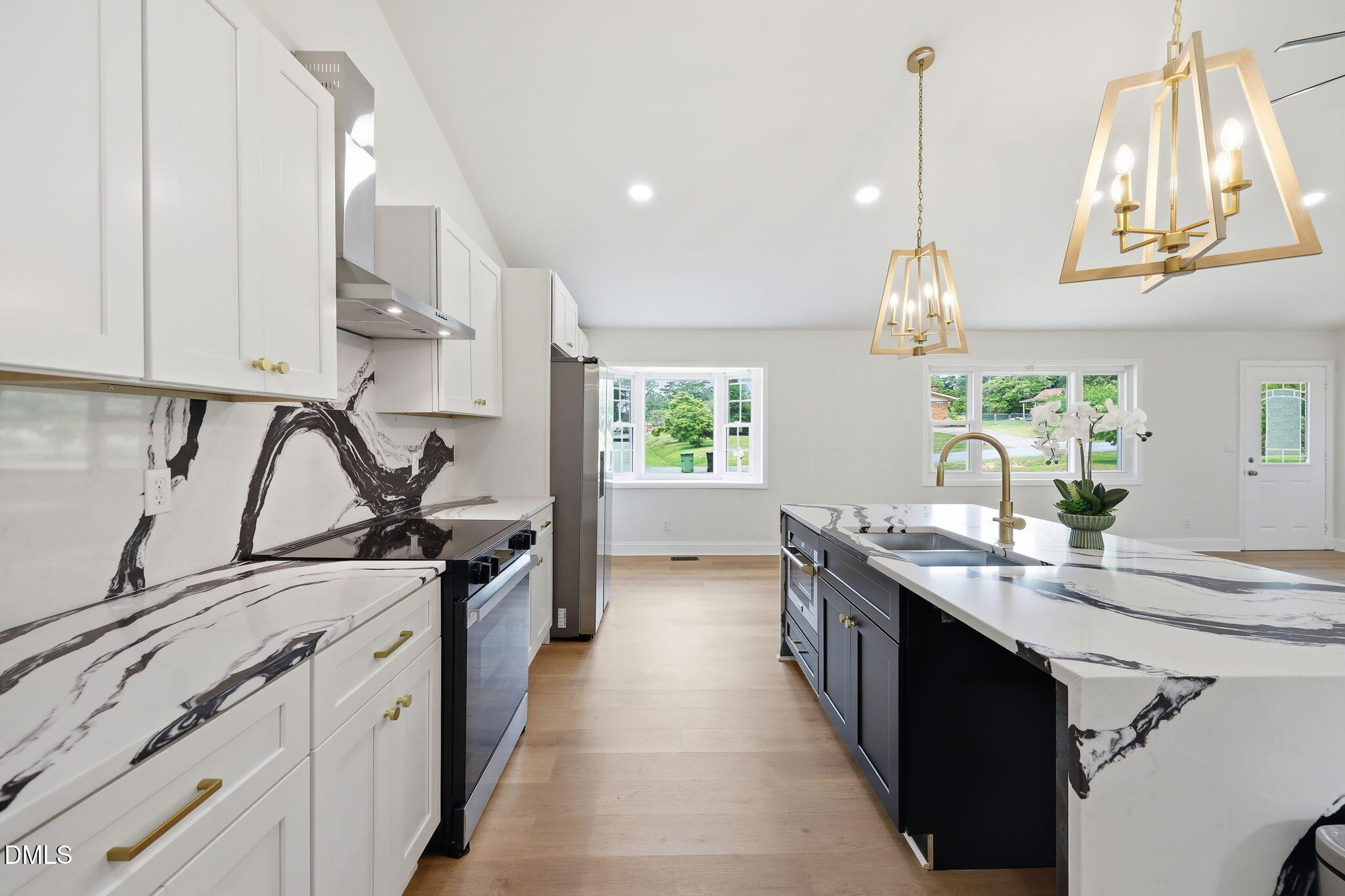 2909 Belmont Circle
