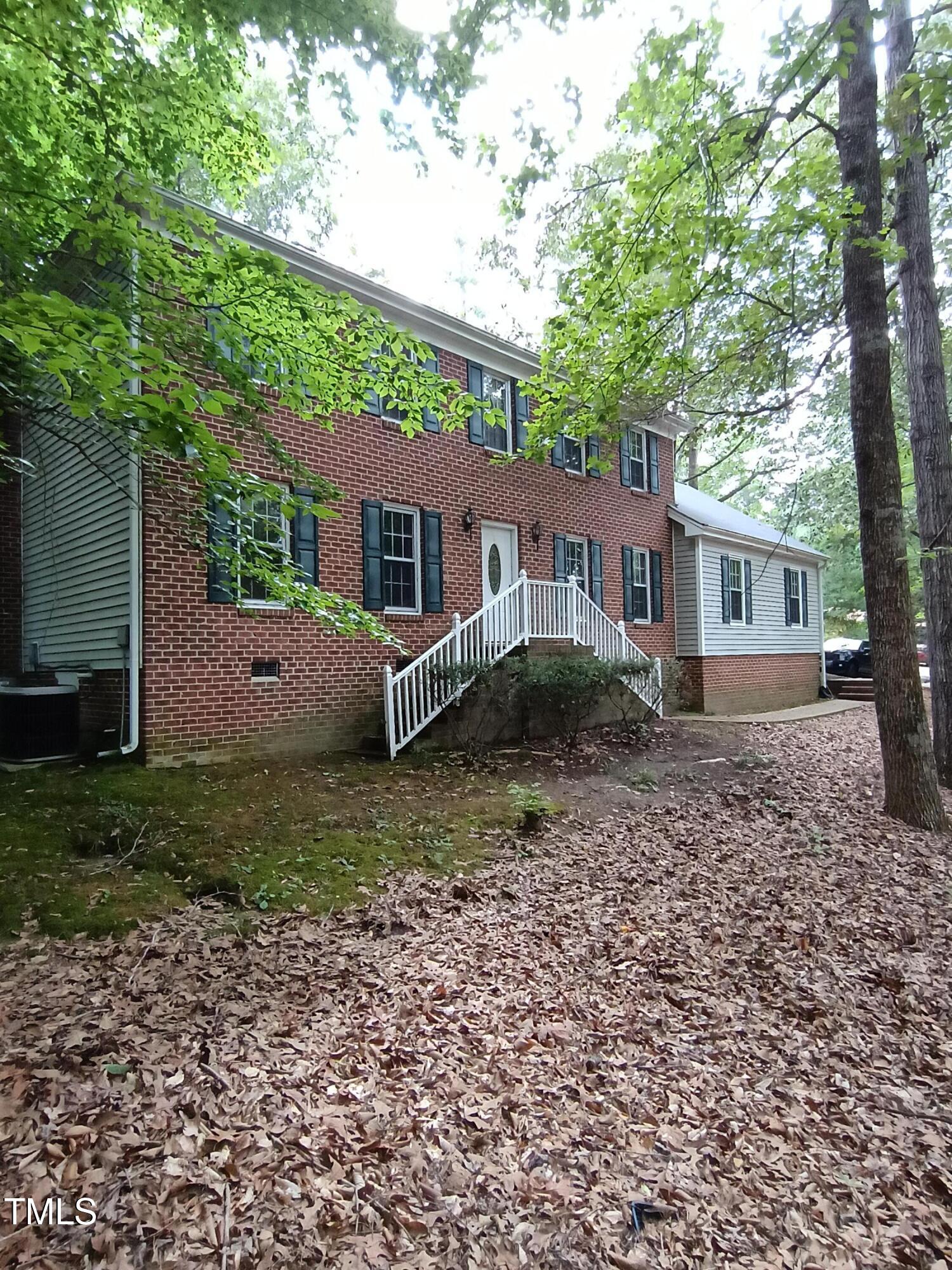 3300 Barnsley Lane