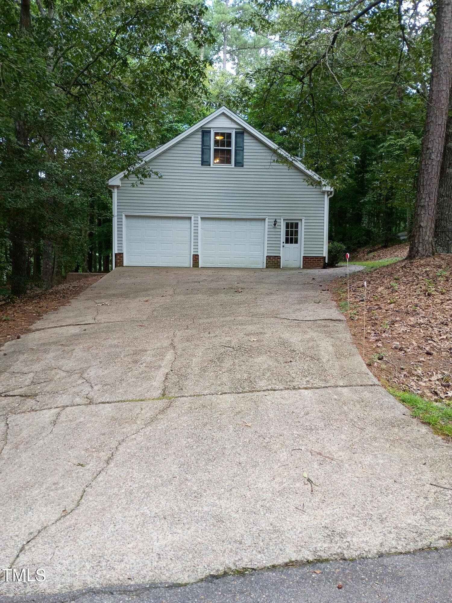 3300 Barnsley Lane