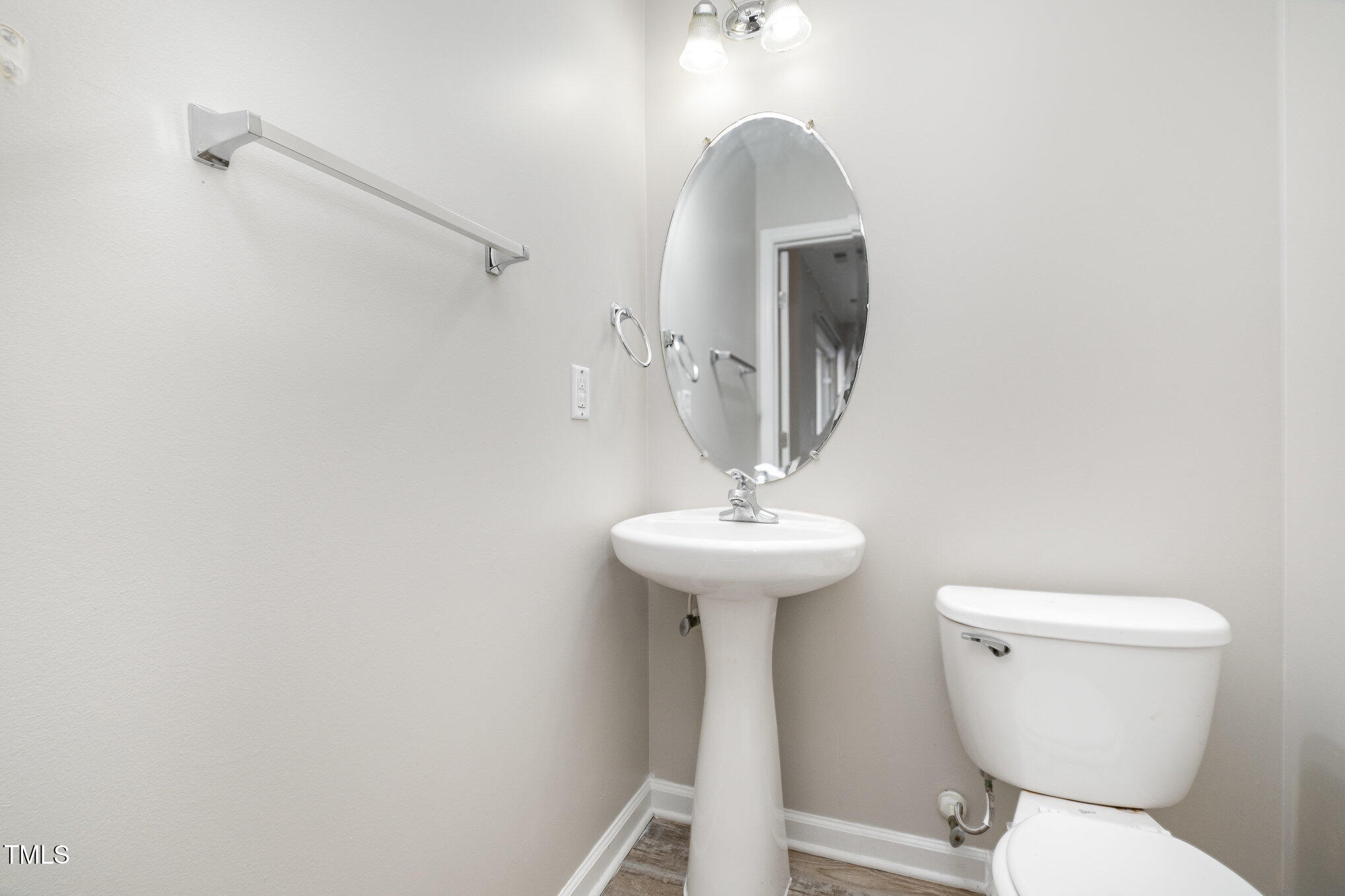 1527 Haywards Heath Lane