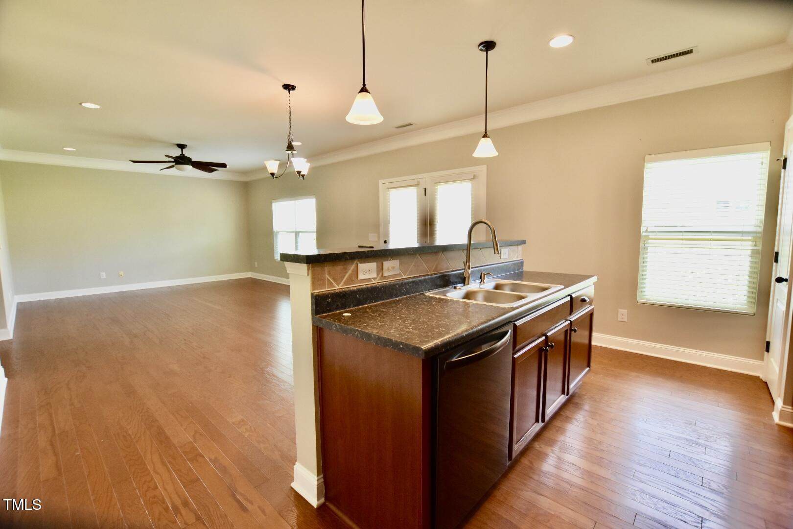 128 Plymouth Drive