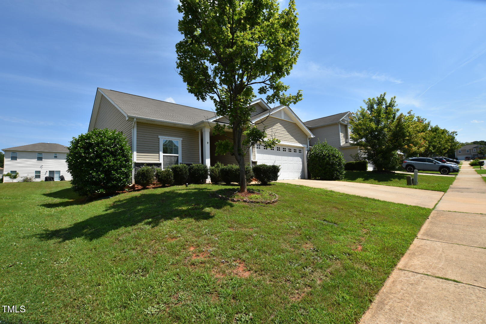 128 Plymouth Drive