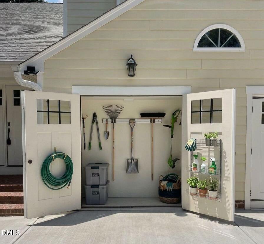 1001 Lantern Light Court