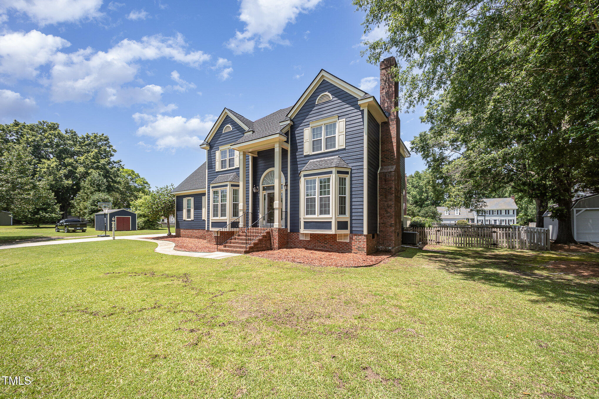 104 Goldleaf Court