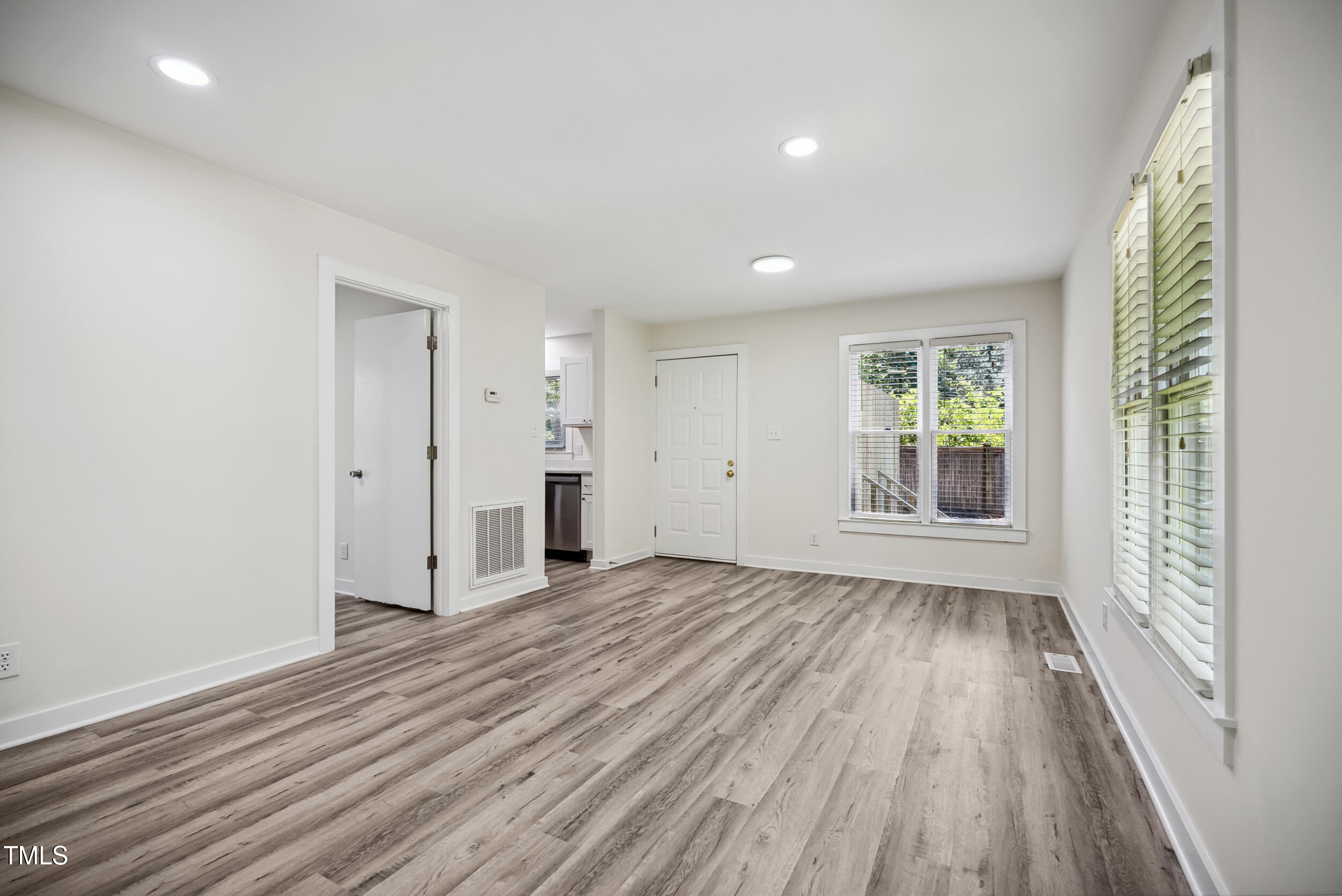 112 Carmichael Court