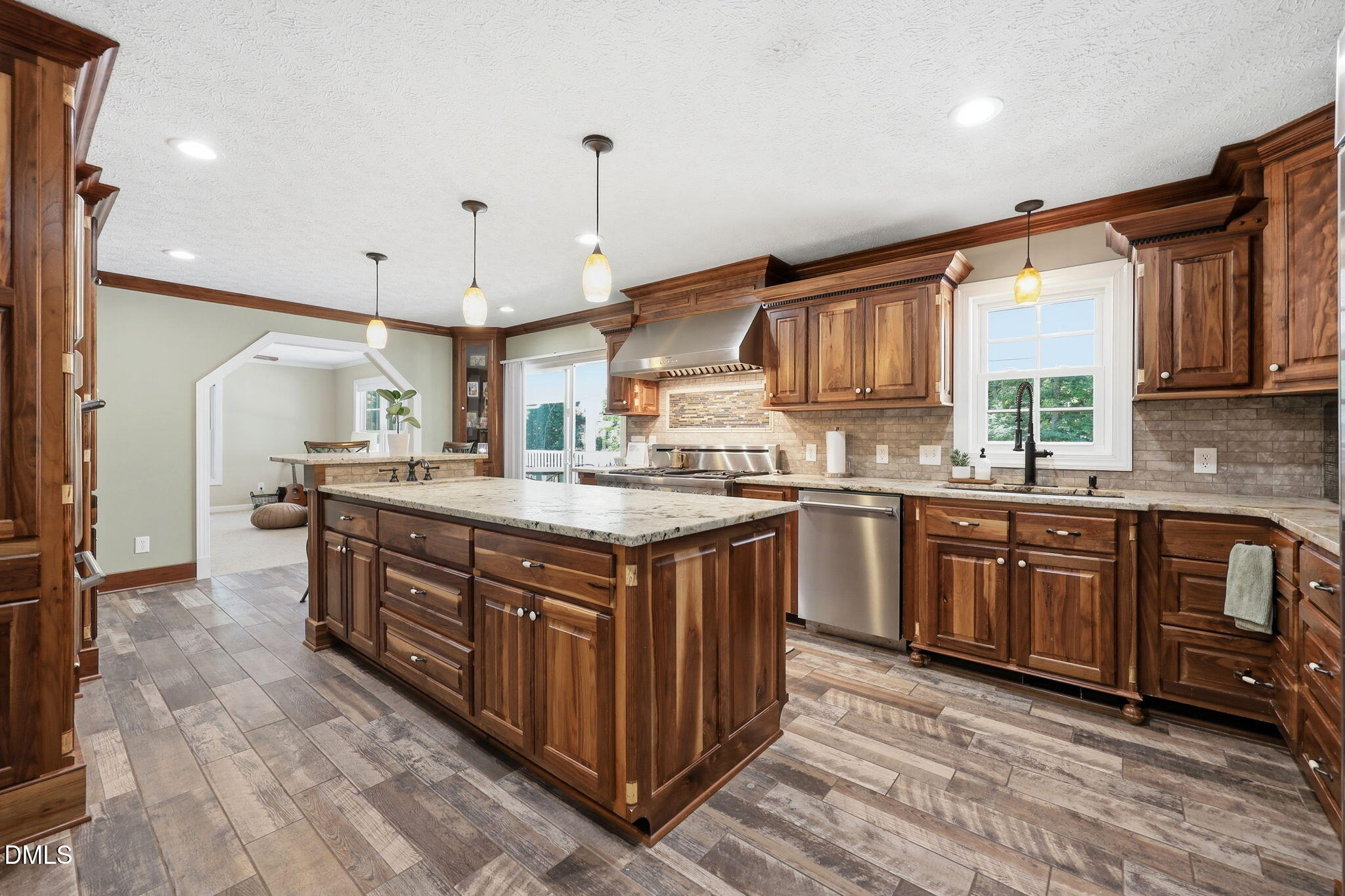 6200 Cricket Creek Lane