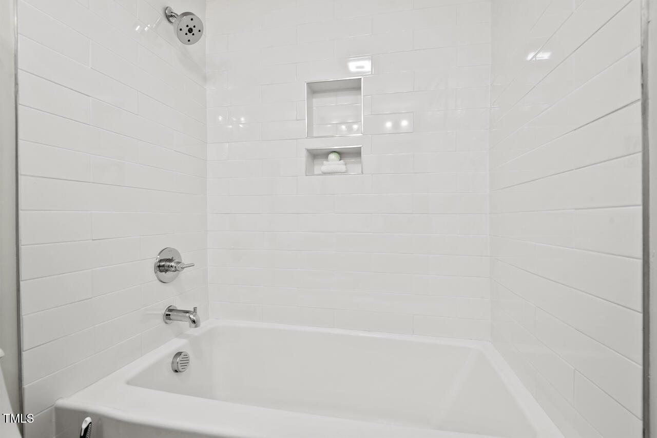 Raleigh, North Carolina 27609, United States, 5 Bedrooms Bedrooms, ,4 BathroomsBathrooms,Residential,Active,111970