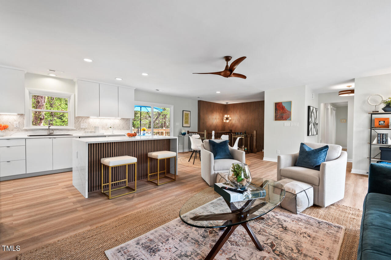 Raleigh, North Carolina 27609, United States, 5 Bedrooms Bedrooms, ,4 BathroomsBathrooms,Residential,Active,111970