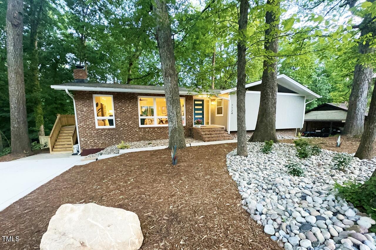 Raleigh, North Carolina 27609, United States, 5 Bedrooms Bedrooms, ,4 BathroomsBathrooms,Residential,Active,111970