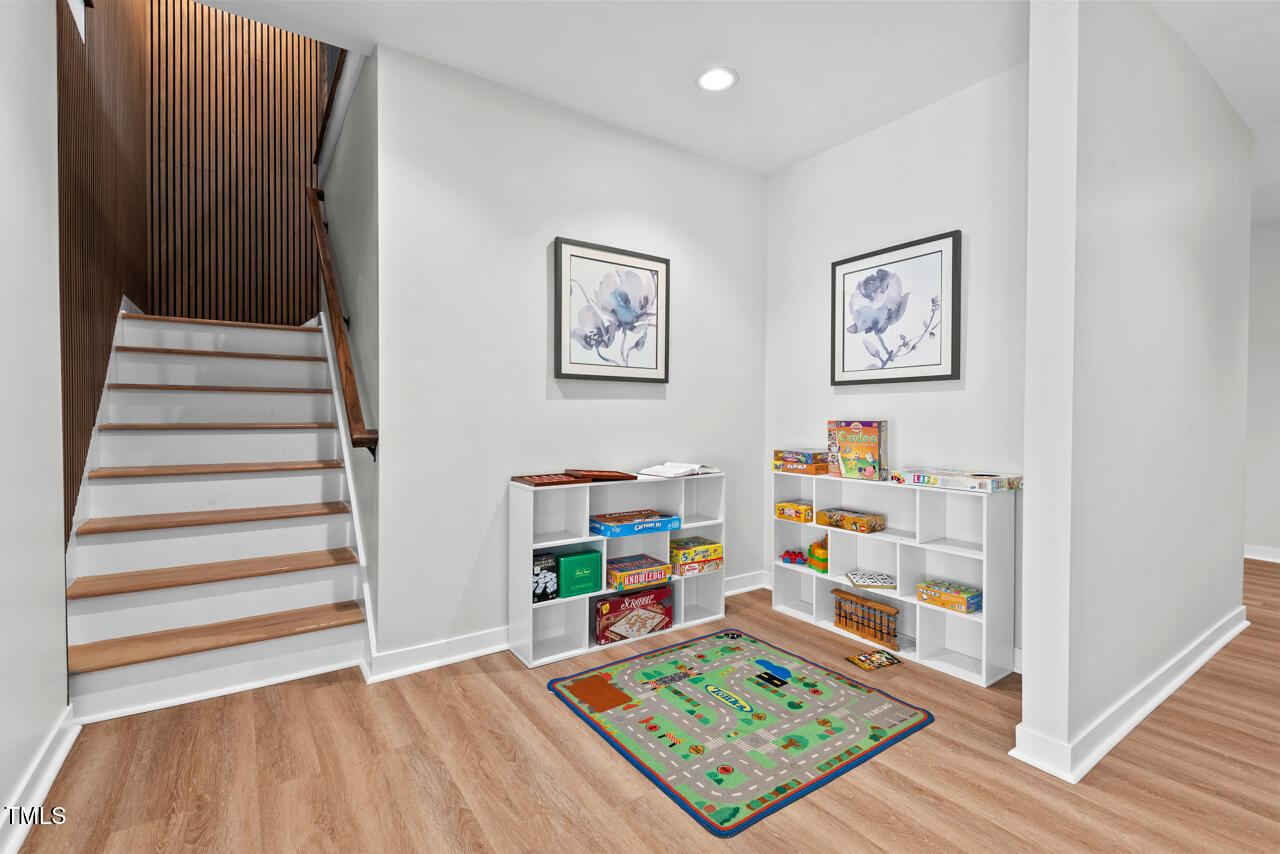 Raleigh, North Carolina 27609, United States, 5 Bedrooms Bedrooms, ,4 BathroomsBathrooms,Residential,Active,111970