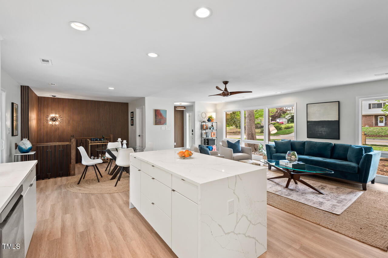 Raleigh, North Carolina 27609, United States, 5 Bedrooms Bedrooms, ,4 BathroomsBathrooms,Residential,Active,111970