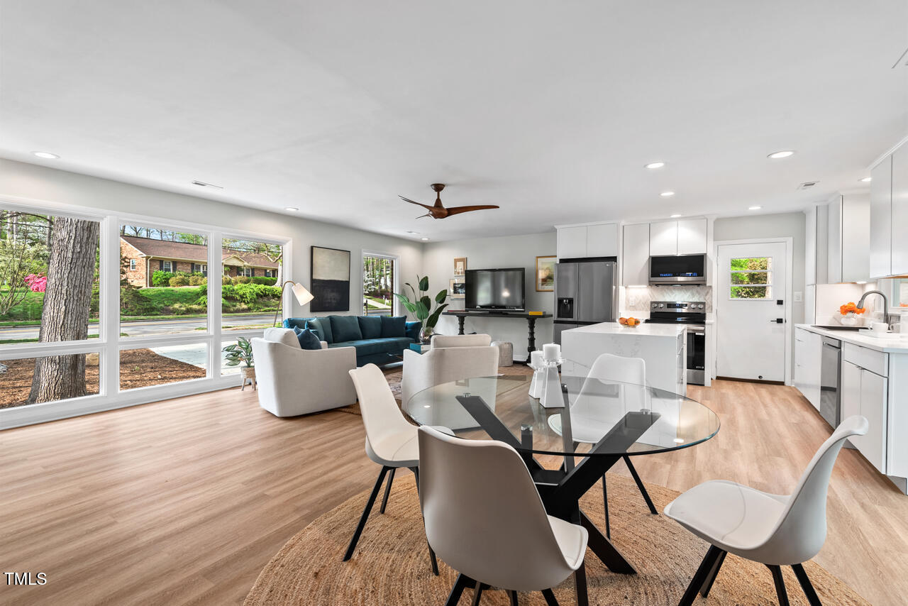 Raleigh, North Carolina 27609, United States, 5 Bedrooms Bedrooms, ,4 BathroomsBathrooms,Residential,Active,111970