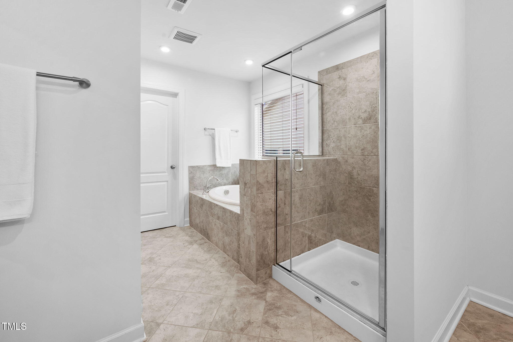 Apex, North Carolina 27502, United States, 5 Bedrooms Bedrooms, ,4 BathroomsBathrooms,Residential,Active,1895