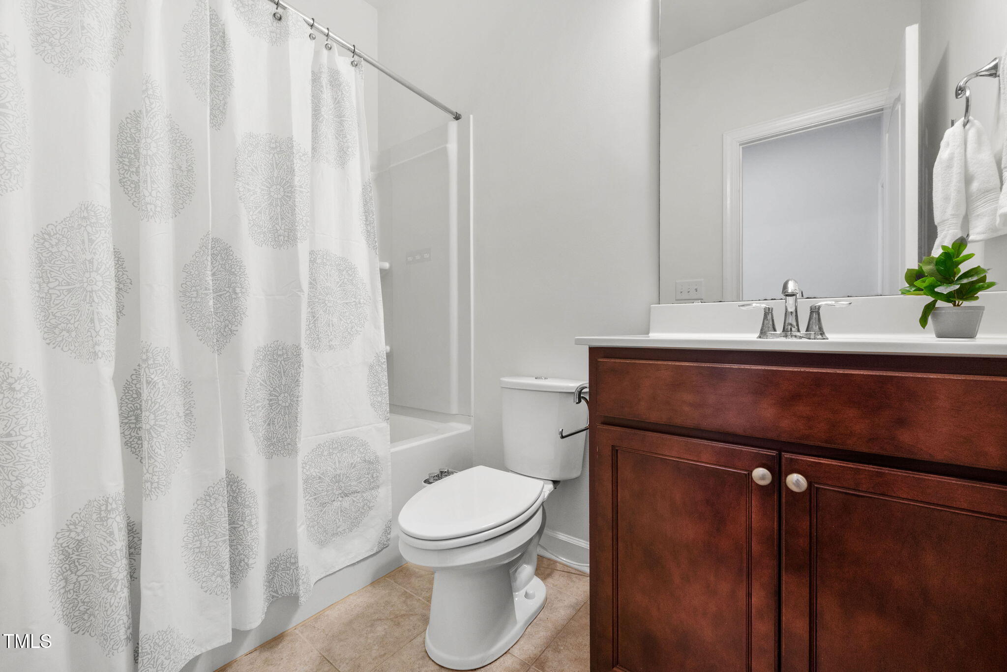 Apex, North Carolina 27502, United States, 5 Bedrooms Bedrooms, ,4 BathroomsBathrooms,Residential,Active,1895