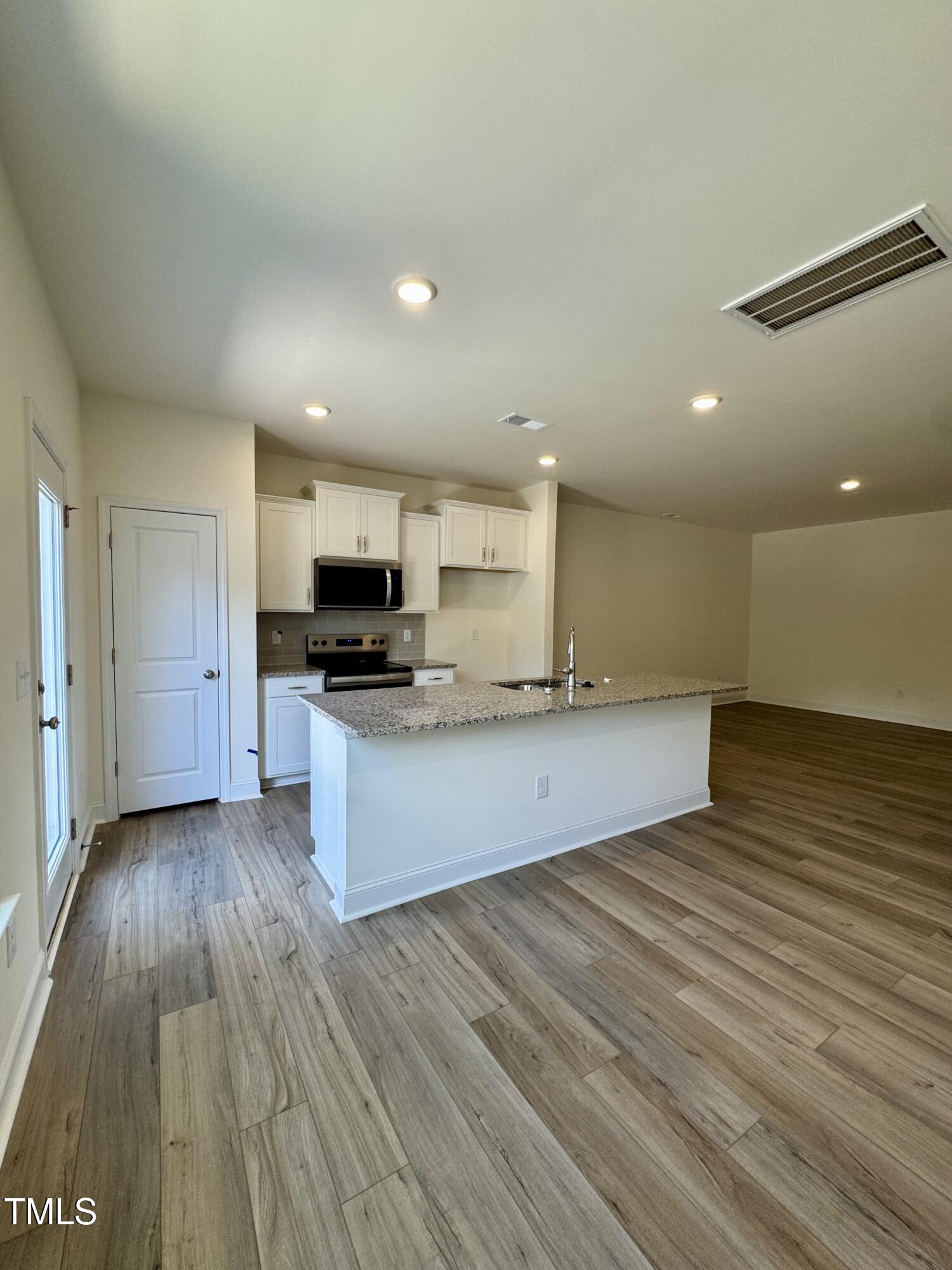1239 Hammond Drive