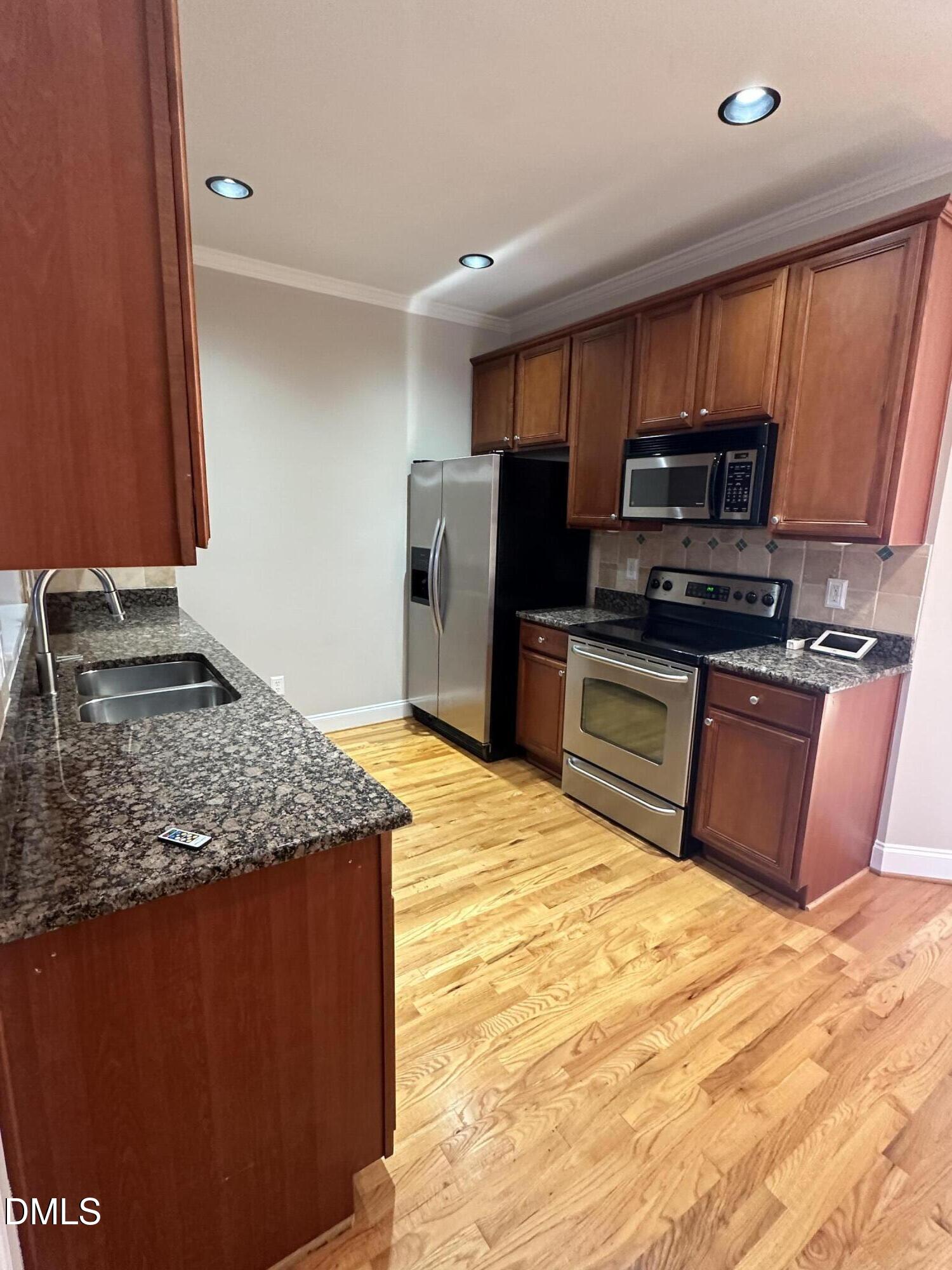 1109 Front Gate Lane