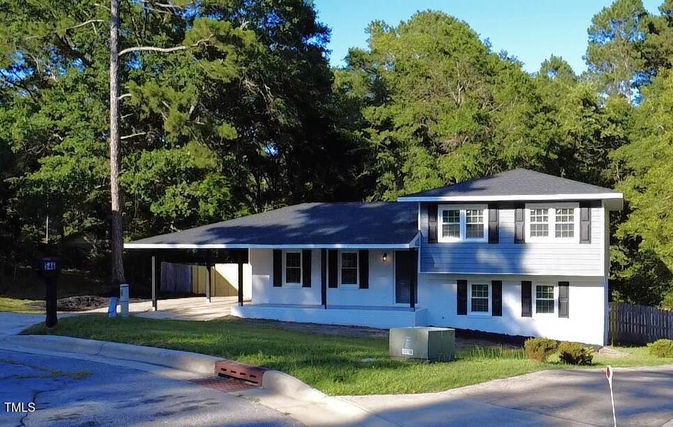 546 NW Rock Canyon Drive