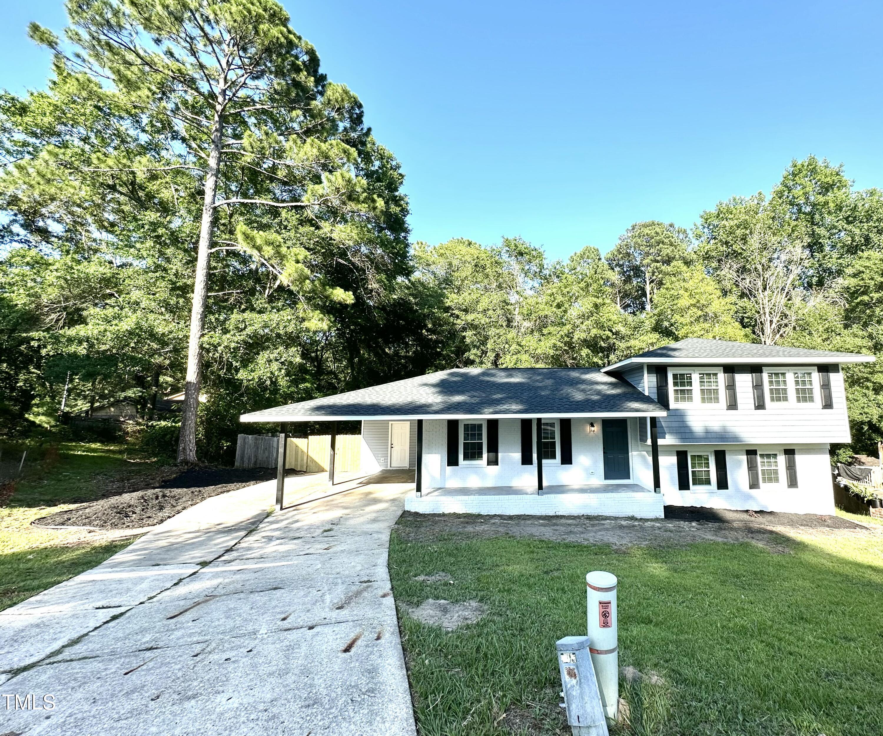 546 NW Rock Canyon Drive