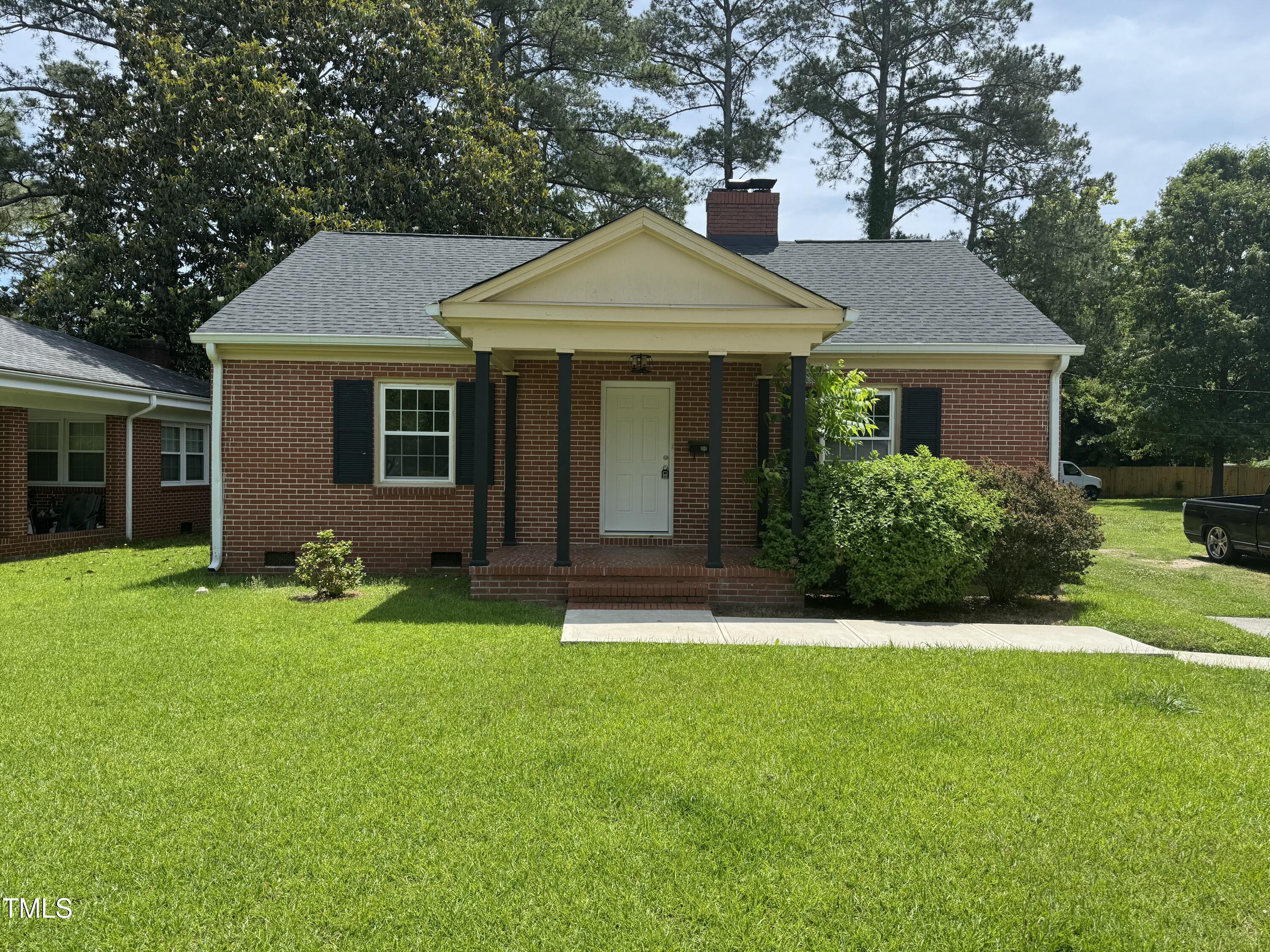 Listing image 1