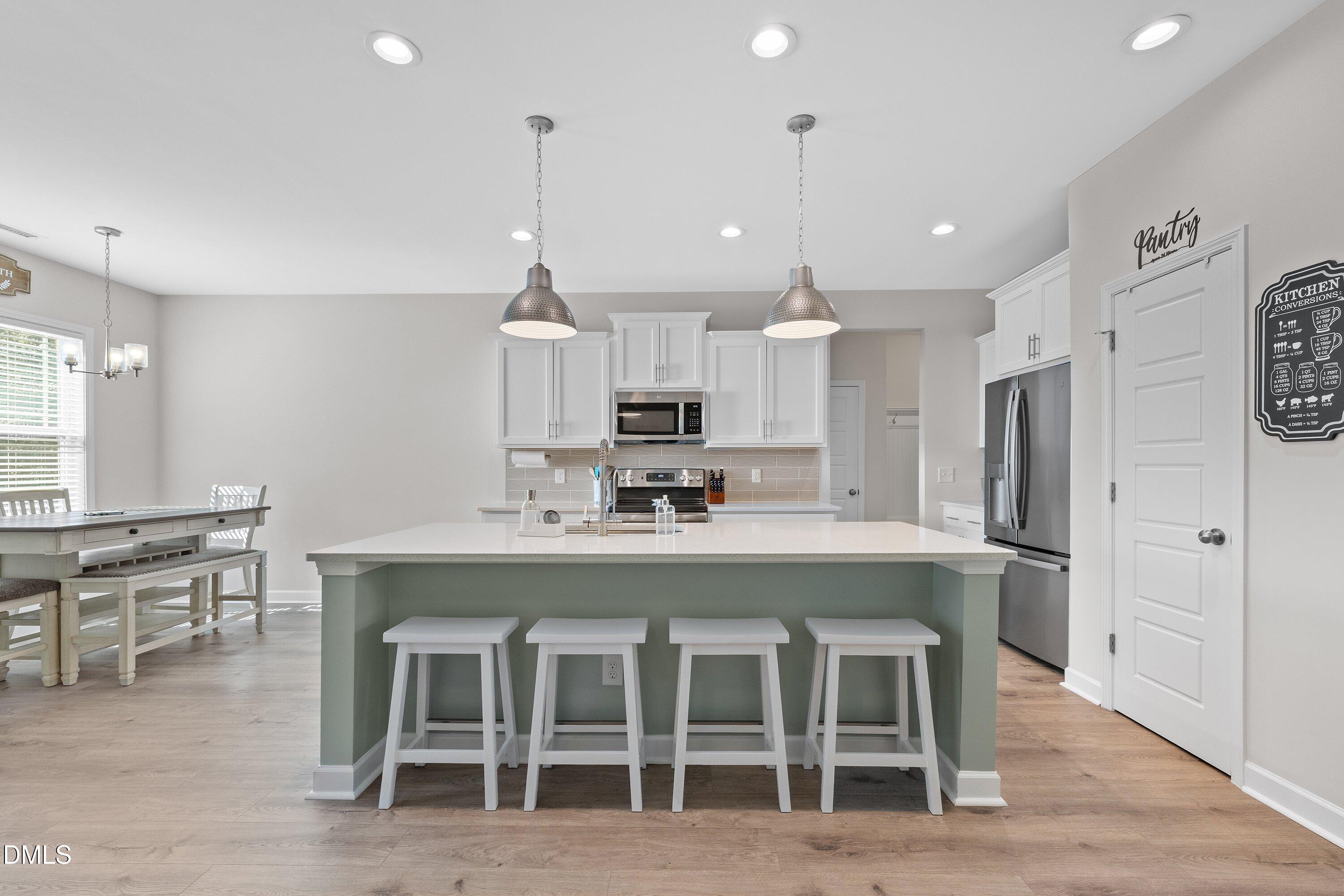86 Tailwind Lane