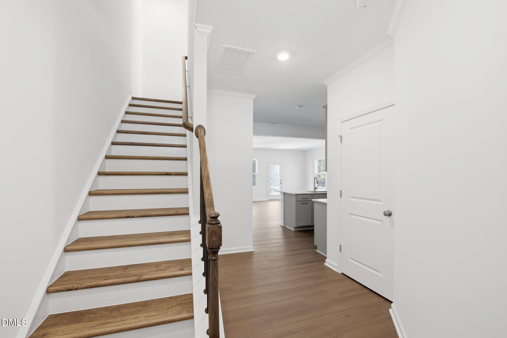 1202 Constellation Circle