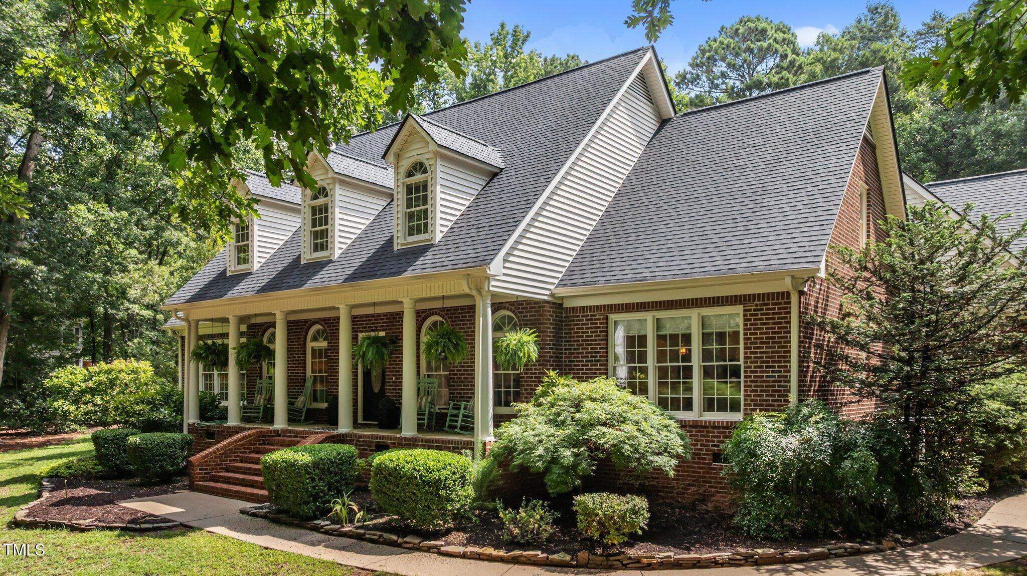 901 Tamaras Circle