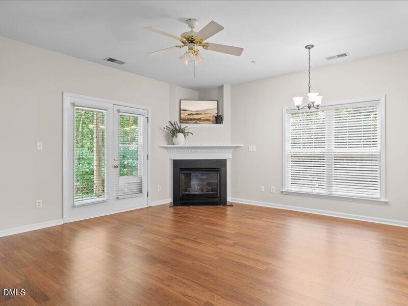514 Glenolden Court
