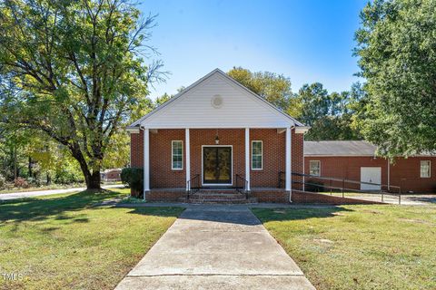 711 W Holt Street Mebane NC 27302