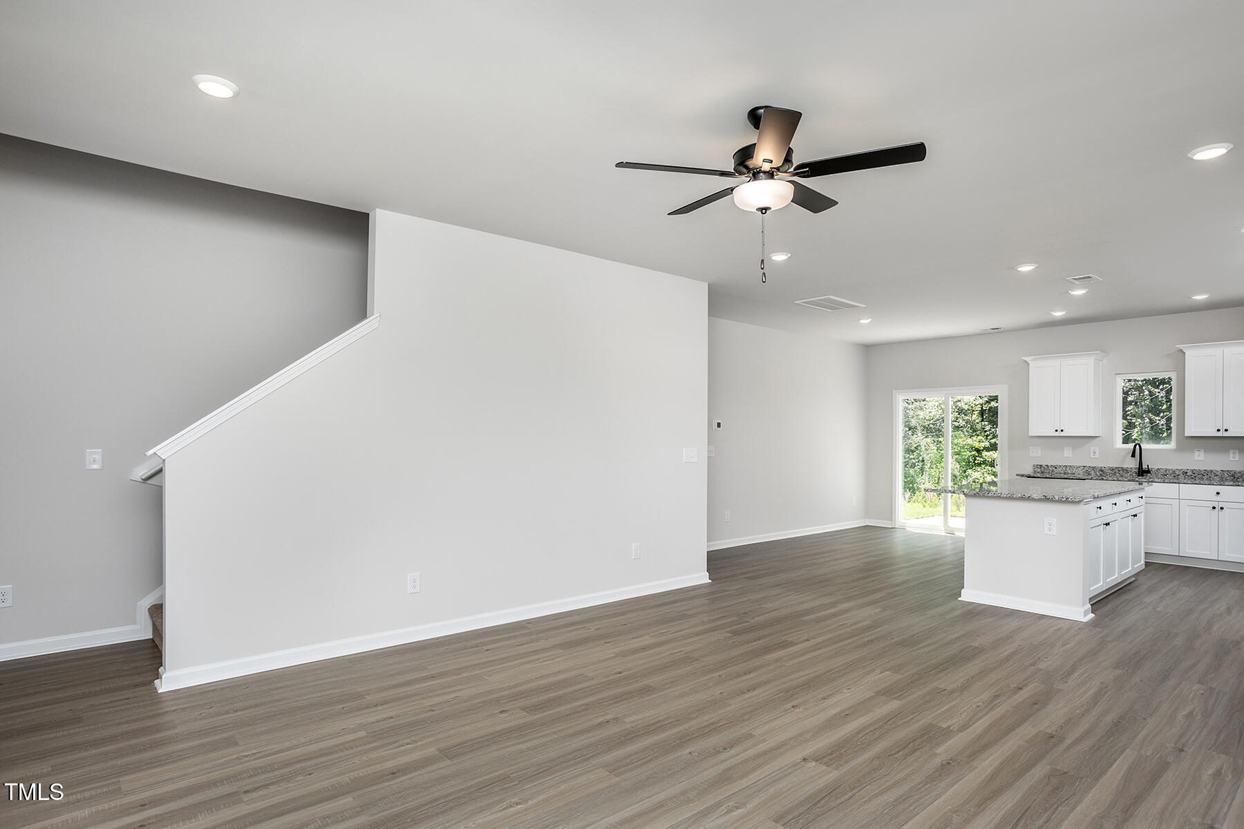 1004 Rhino Bend